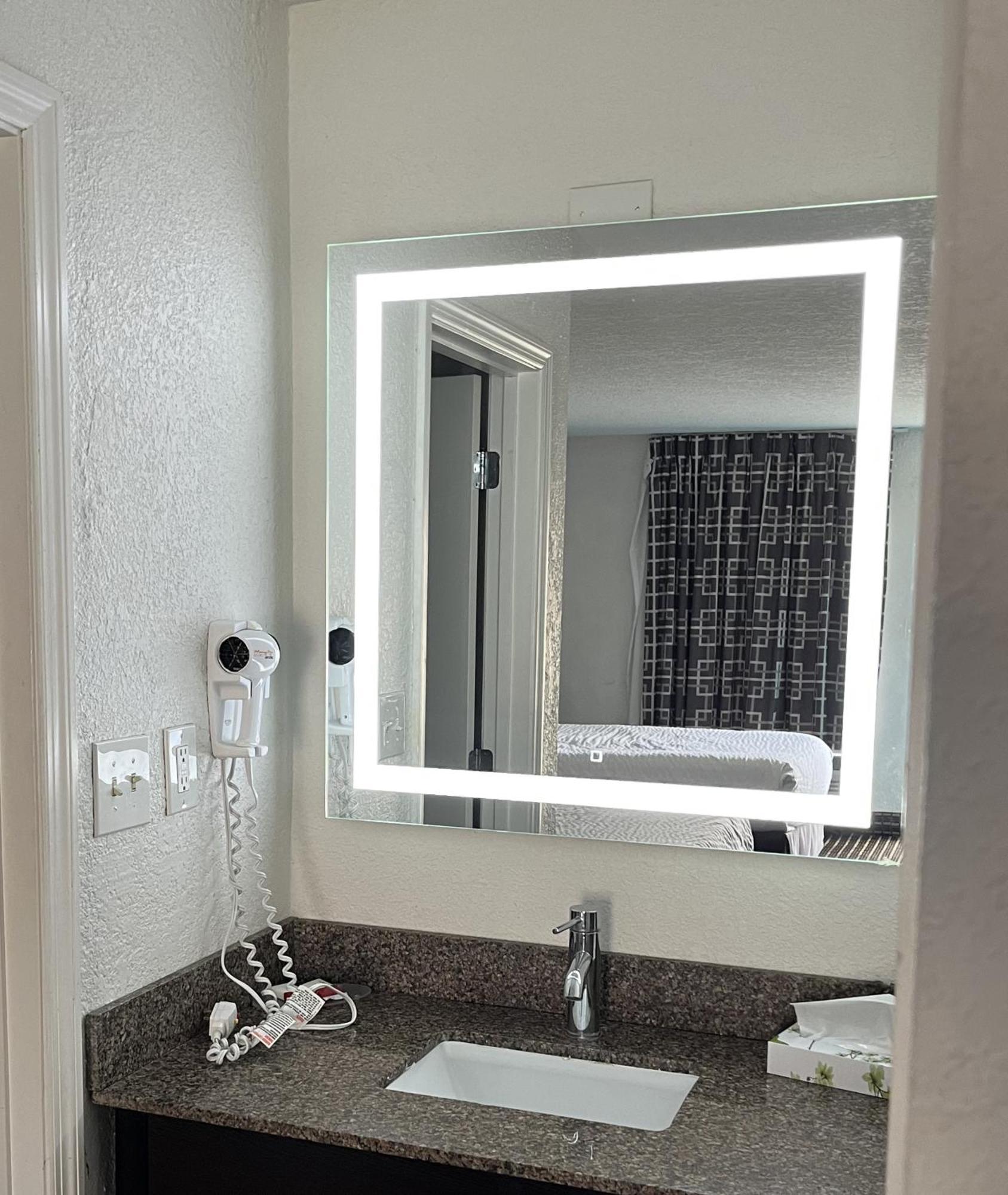 Clarion Inn & Suites Kissimmee-Lake Buena Vista South Luaran gambar