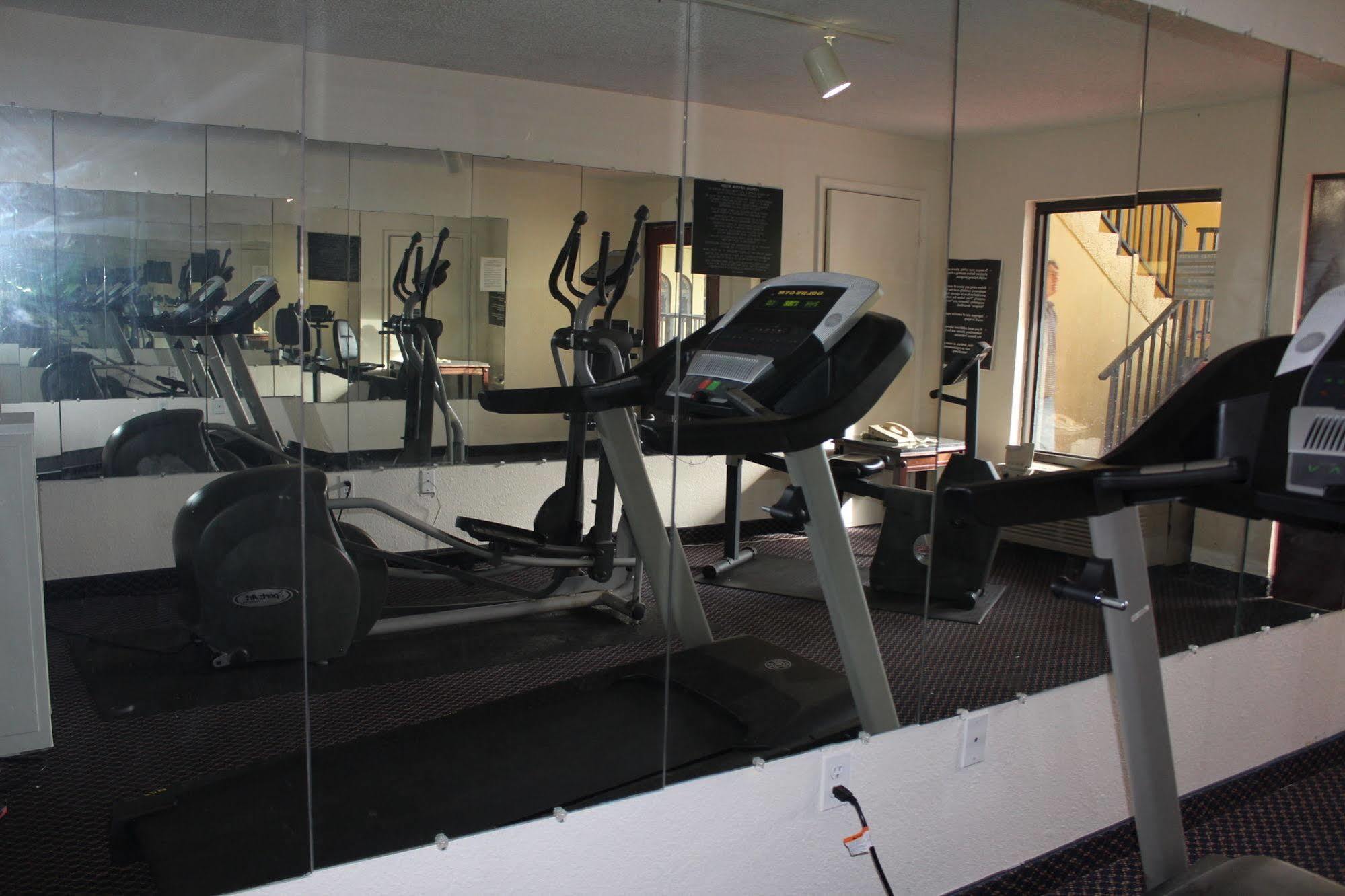Clarion Inn & Suites Kissimmee-Lake Buena Vista South Luaran gambar